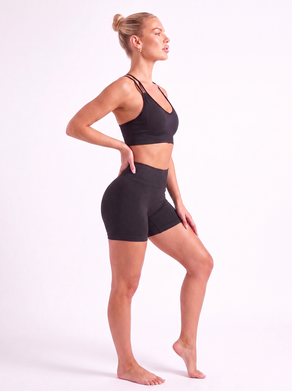 ONYX SECRET SCRUNCH SHORTS