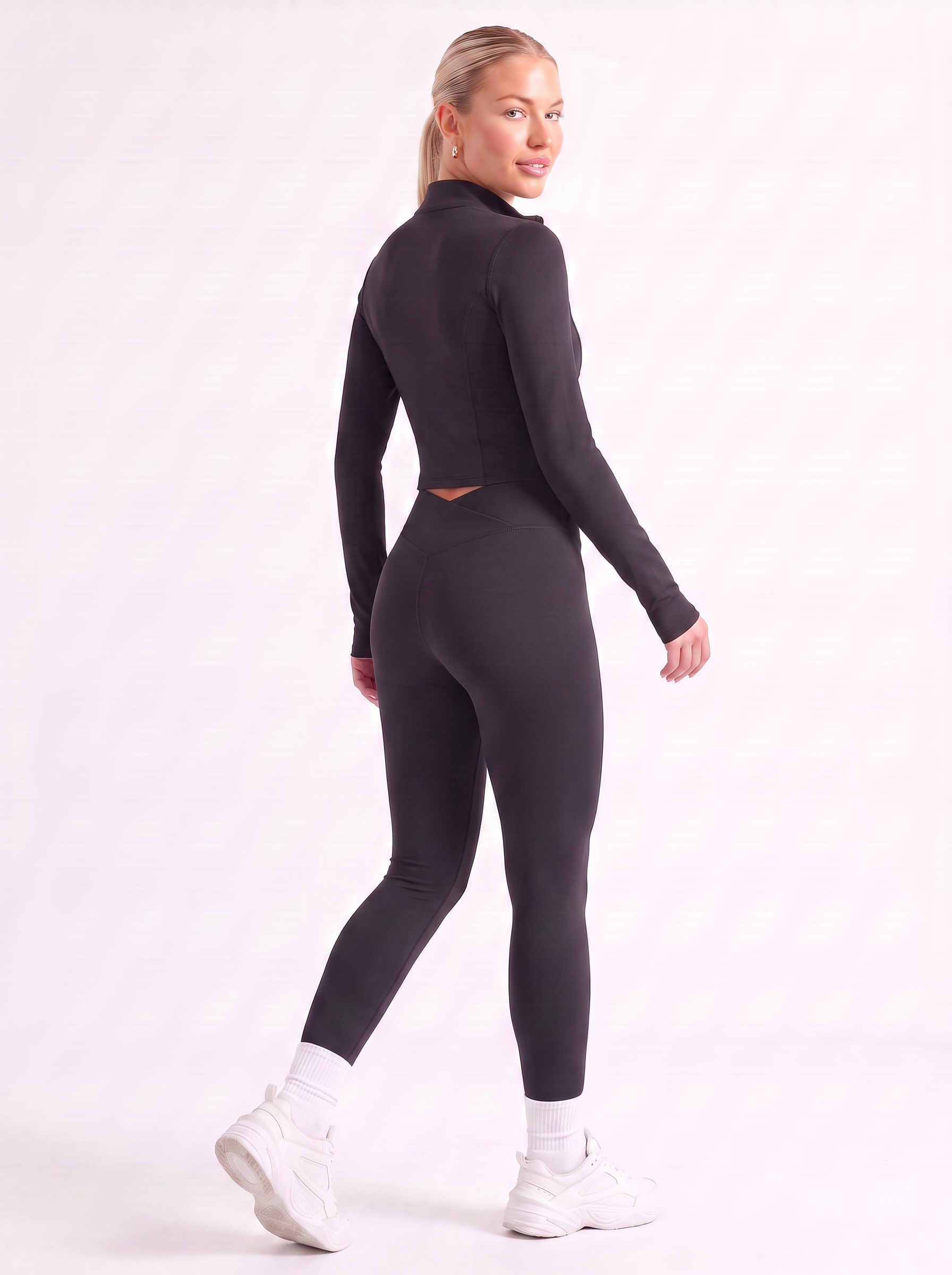 ONYX SECRET SCRUNCH HIGH V-LINE LEGGING